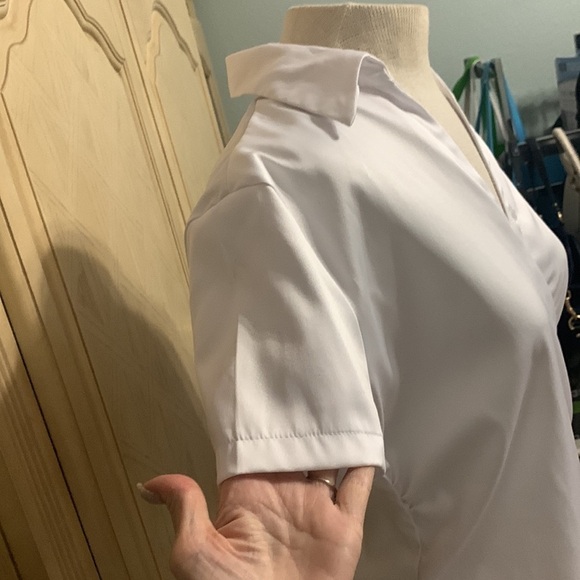 Gorgeous white top made in South America - Picture 8 of 10